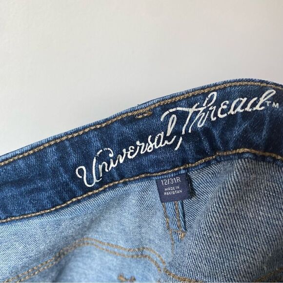 Universal thread distressed high rise straight jeans size 12 - Picture 4 of 6